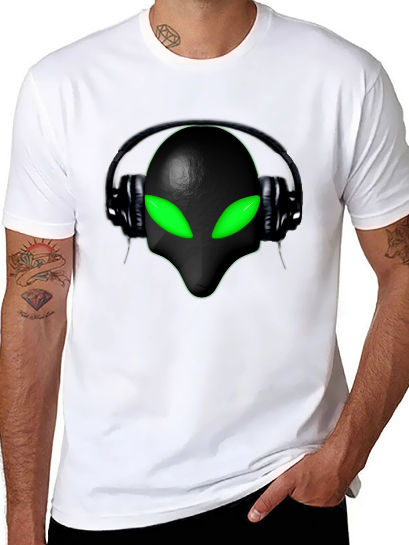 Alien DJ Graphic Tee