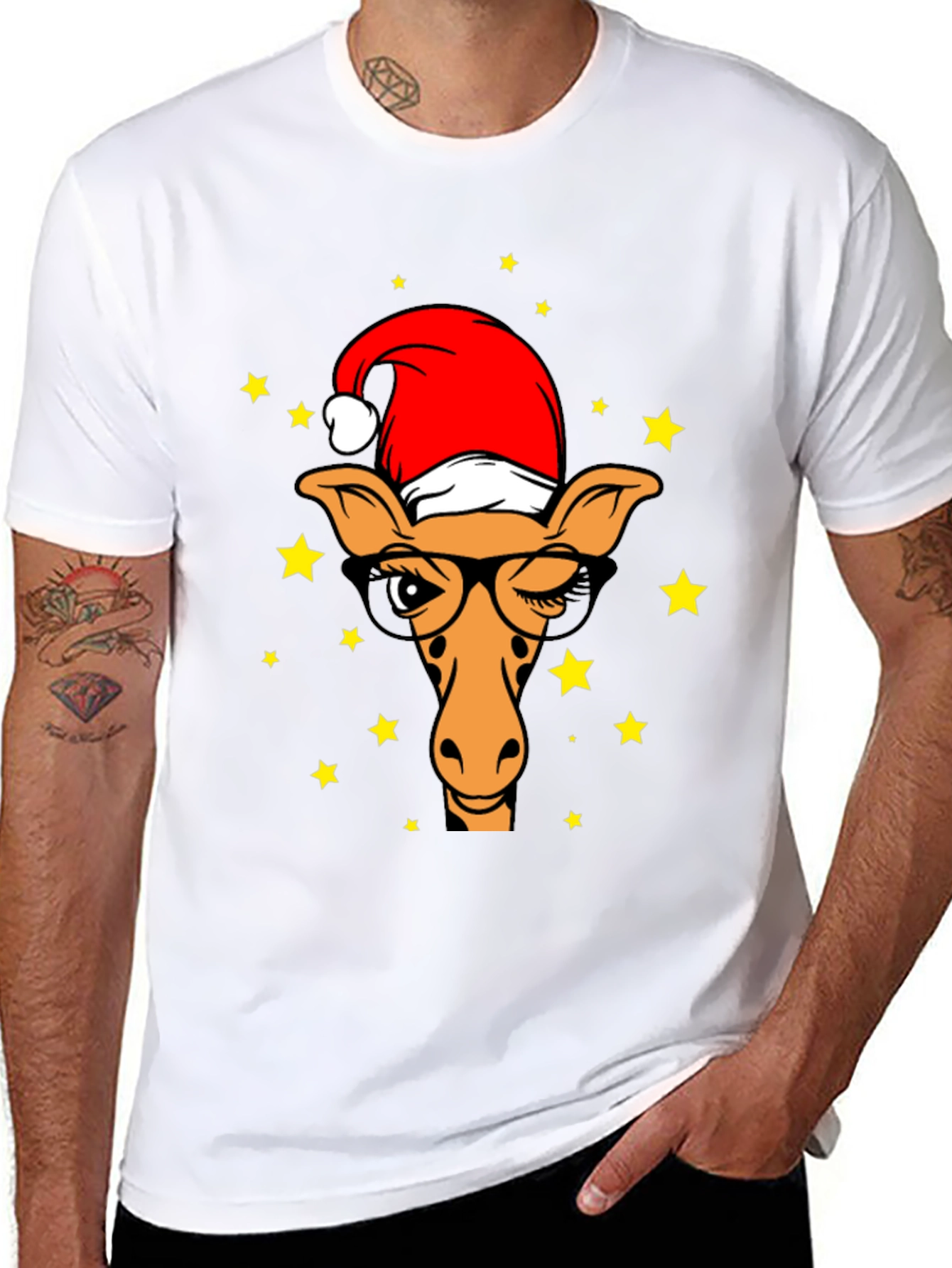 Festive Giraffe T-Shirt: Christmas Style