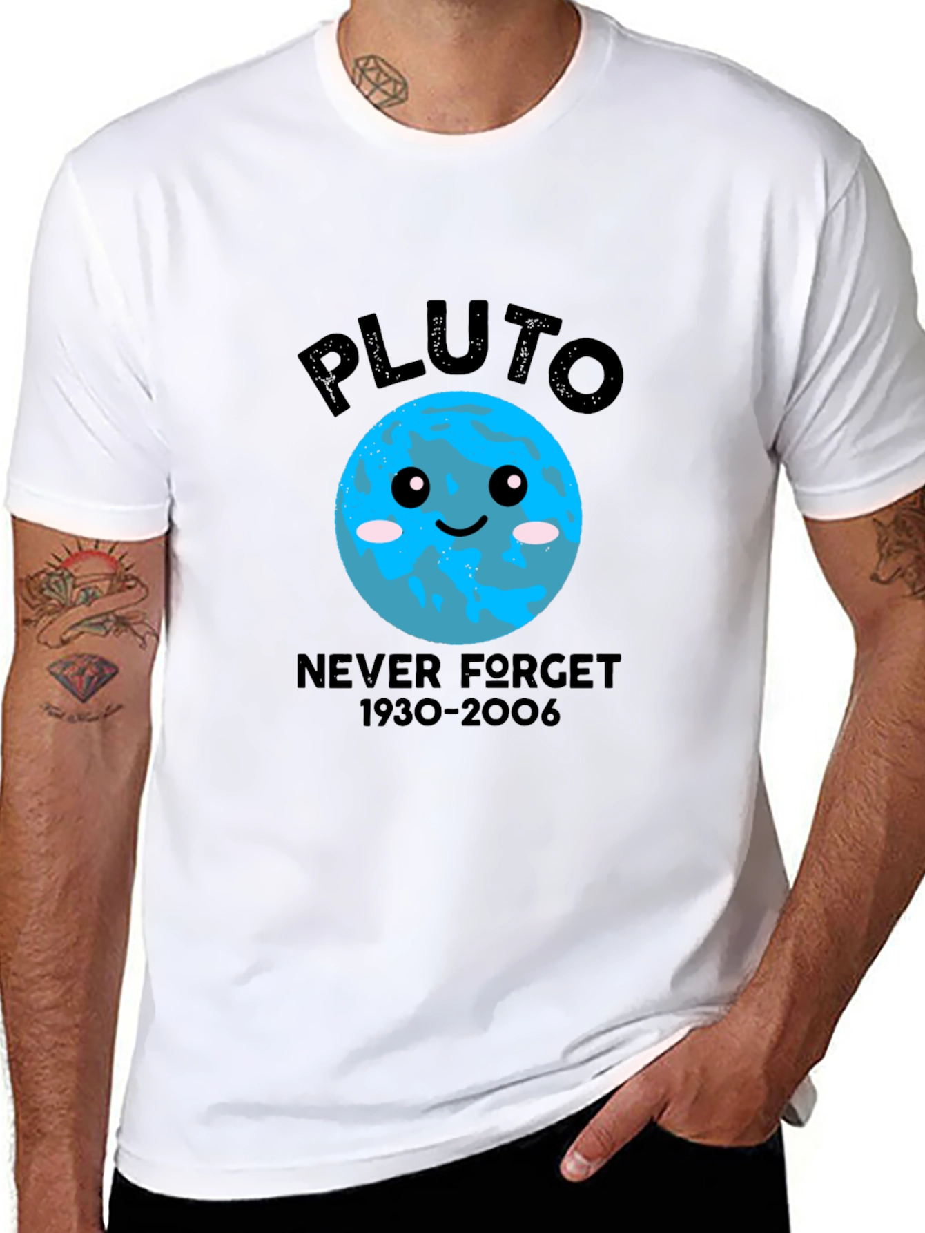 Pluto Never Forget Graphic T-Shirt - Black