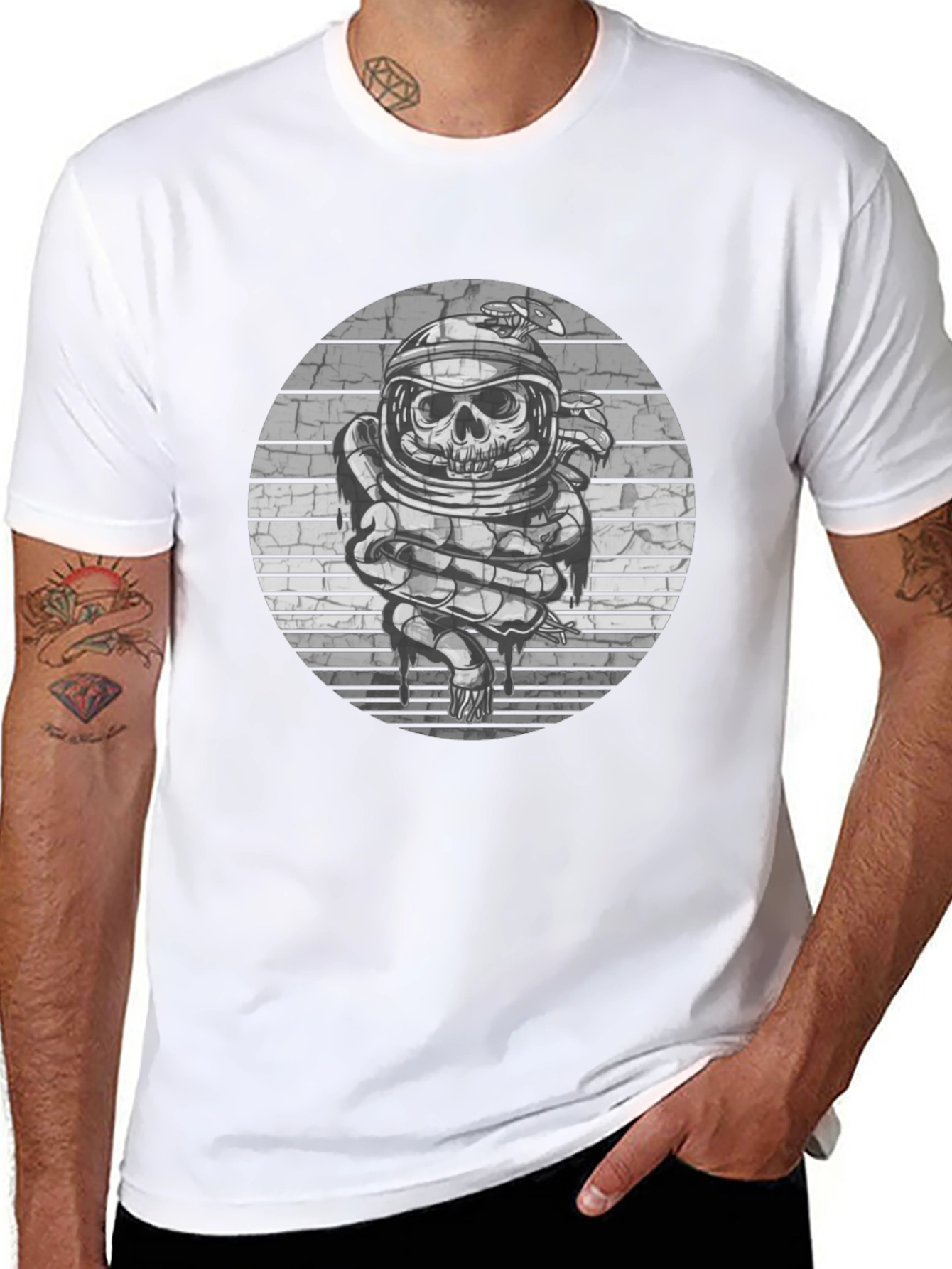 Skull Astronaut Graphic Tee - Black