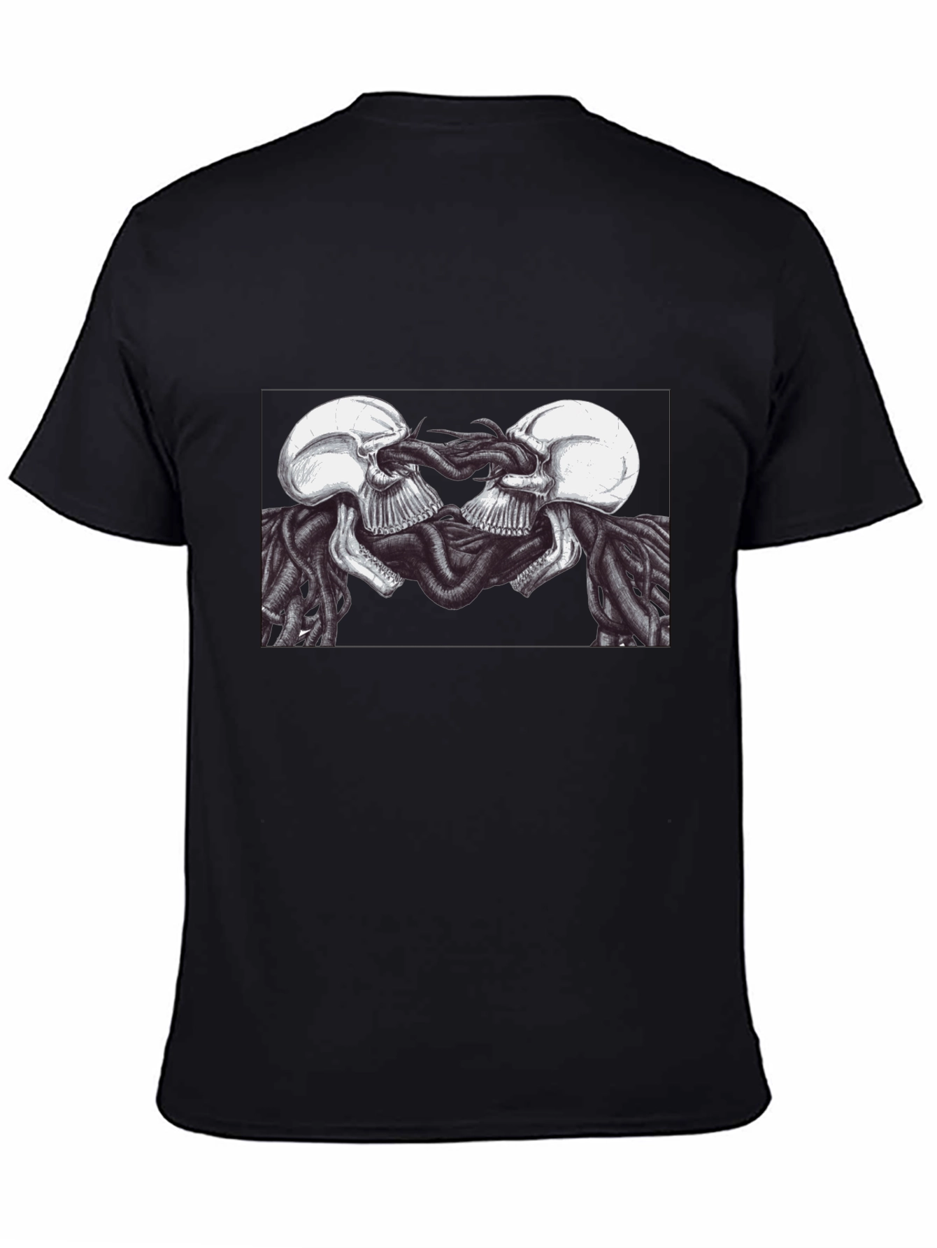 Skull Kiss Graphic Tee - Edgy Black T-Shirt