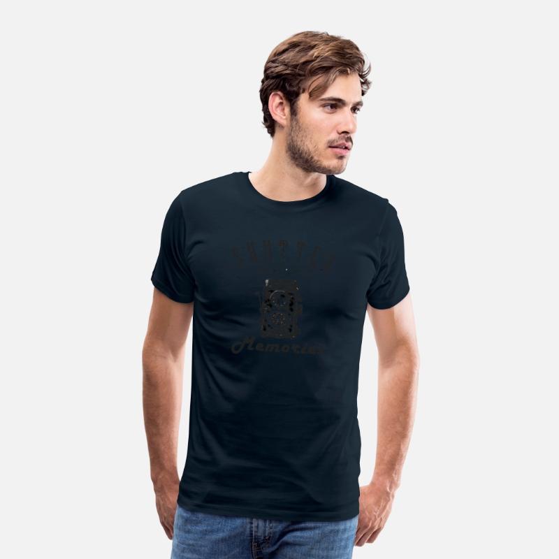 Vintage camera & retro photography t-shirt design